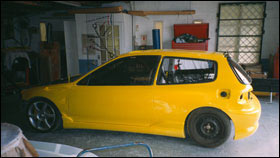 Cliftys Civic Vti in the Bodyshop Undergoing Full Respray and Body Modifications